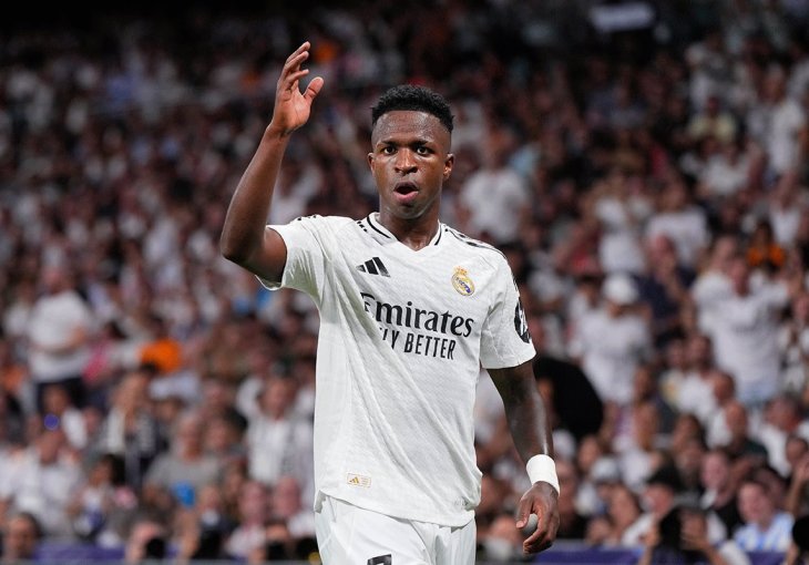 Vinisijus iznenadio sve: Pohvalio Jamala, ali razlog nema veze s fudbalom