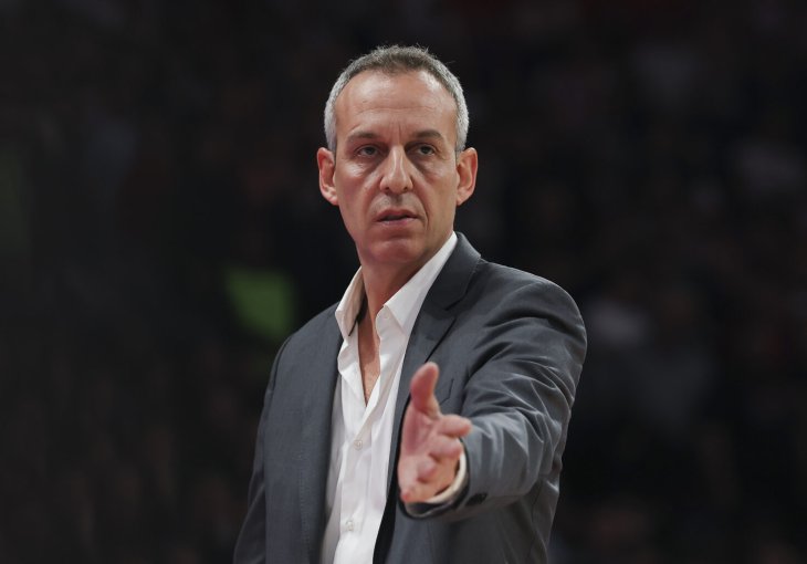 Makabi sačuvao trenera, Kataš potpisao istorijski ugovor