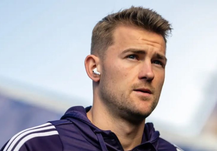 Manchester United se konačno oglasio o situaciji Matthijsa de Ligta nakon mjeseci glasina