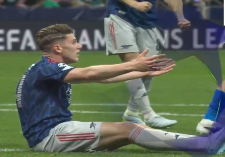Da li je ispravna odluka sudije da dosudi penal za Arsenal? Pogledajte video i prosudite sami (VIDEO)