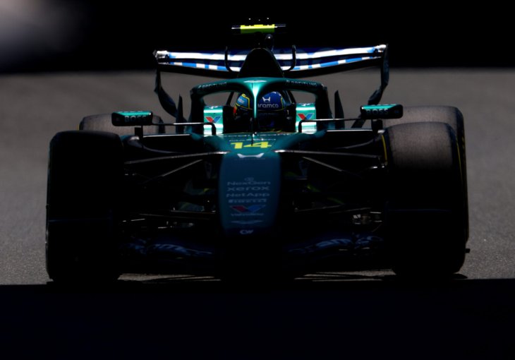 Aston Martin dotakao dno, Alonso bi bio pri začelju i u Formuli 2