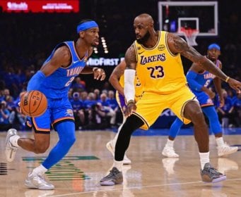 Kralj ne može sam: Brutalna poruka prvaka na startu serije, Lakersi razbijeni