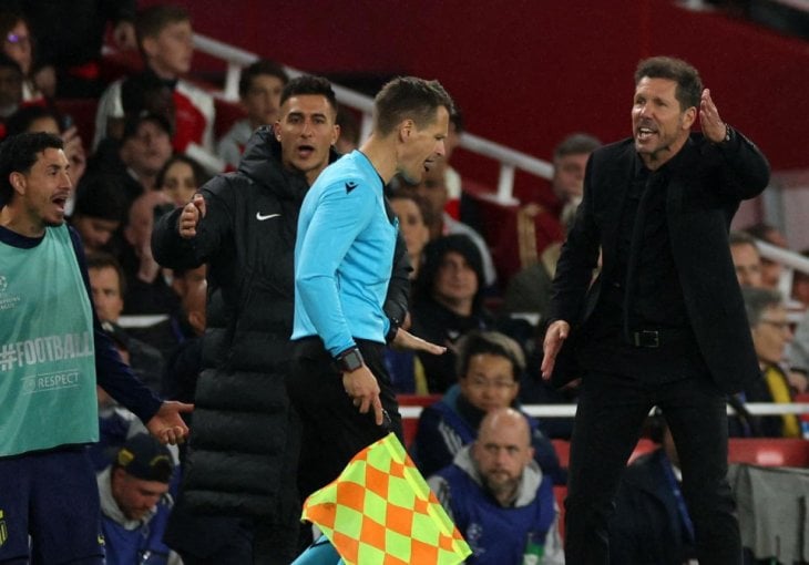 Jesu li suci pomogli Arsenalu? Simeone divljao nakon kotroverze pa napao starog prijatelja