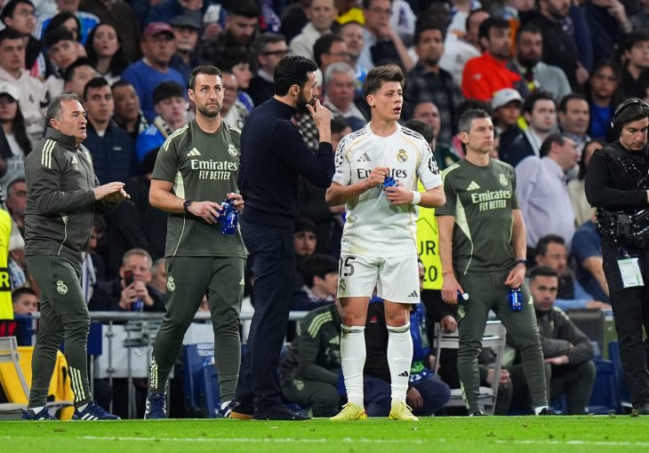 Arbeloa izgubio svlačionicu, pola Reala nezadovoljno njegovim odlukama