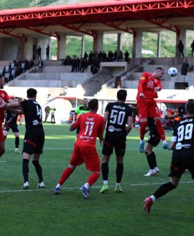 Zrinjskom četvrti trofej Kupa BiH, incidentni uzvrat finala na stadionu Rođeni obilježio prekid