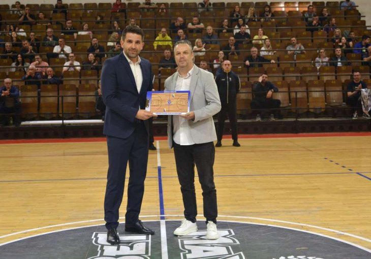 Marijan Bagarić trener godine u košarkaškoj Ligi BiH