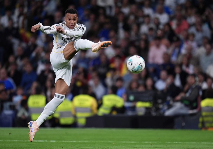 Mbappe upozorio na rast krajnje desnice, gradonačelnik Pariza stao uz njega
