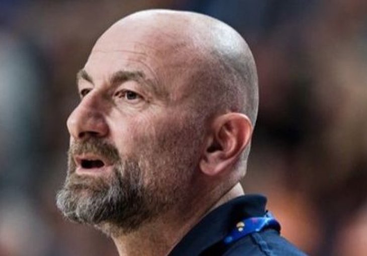 Čovjek zvani titula: Bivši bh. selektor peti put u šest godina pokorio ligu - pomeli su rivala u finalu