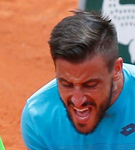 Tenis