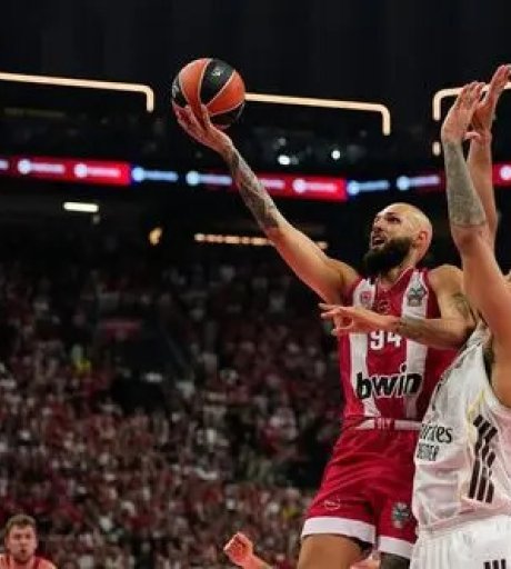 Olimpijakos u sjajnom meču srušio Real i popeo se na krov Evrope
