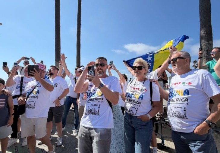 Navijači se skupljaju u Los Anđelesu: Na plaži zaplesala i porodica Džeko (VIDEO)