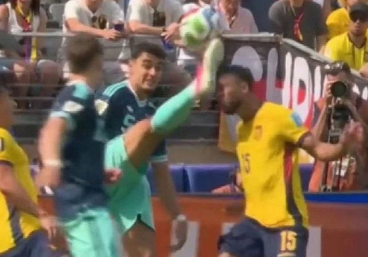 Je li moguće da je ovaj gol priznat? Sutkinja 