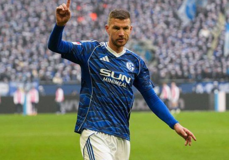 Džeko pred najvećom dilemom ljeta: Schalke nudi bogat ugovor, ali jedna stvar koči dogovor