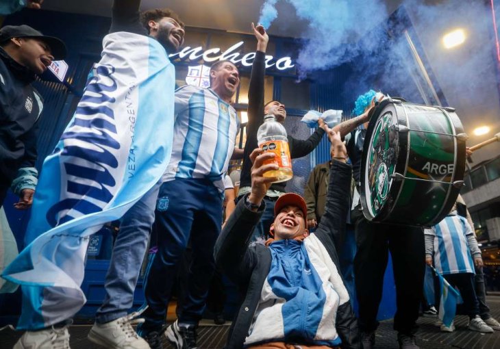Argentinci uz 26-metarski spomenik Messiju slavili plasman u finale SP-a