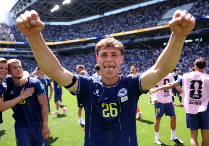 Zablistao je za BiH na Mundijalu, a sad pravi transfer karijere: Velikan poslao ponudu koja se ne odbija