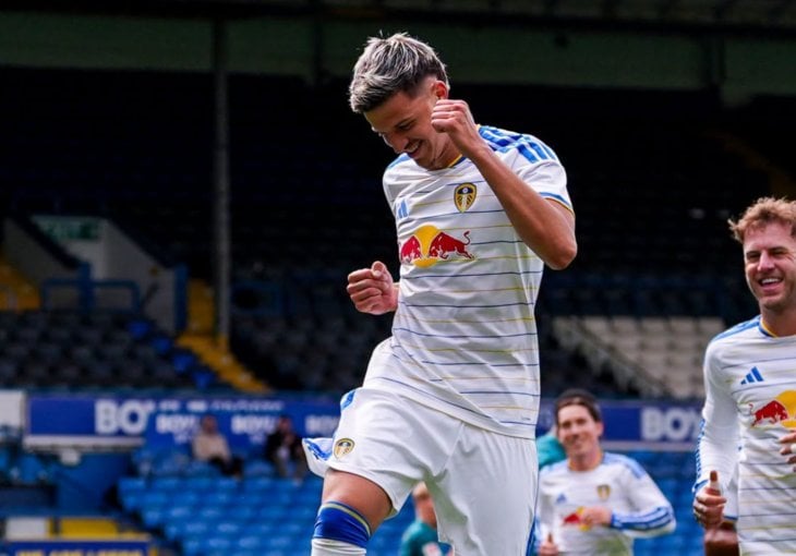 Brilijantni Tarik Muharemović postigao majstorski gol škaricama za Leeds (VIDEO)