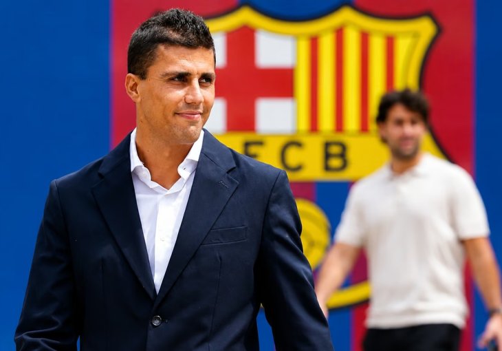 Barcelona aktivirala transfer-bombu: Zlatna lopta stigla na Camp Nou!