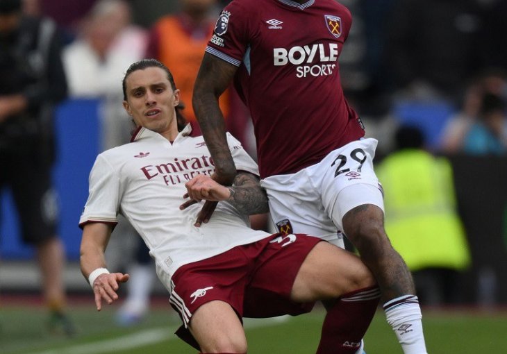 Potpuna rekonstrukcija tima: Aston Villa predstavlja tri igrača