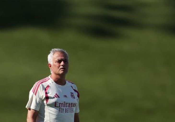 Mourinho: Doveo bih Modrića za pomoćnika