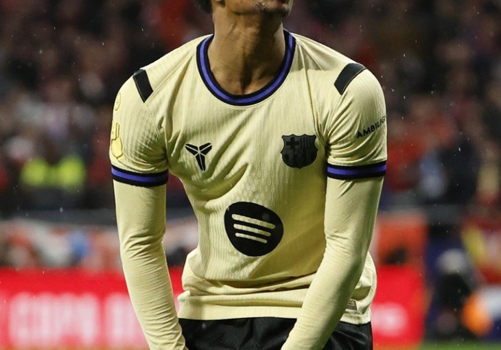Barcelonin lijevi bek stiže na Old Trafford?