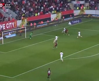 Kakav je ovo igrač: Nestvarni Mahmić obrukao protivničkog defanzivca, a onda prekrasno postigao gol