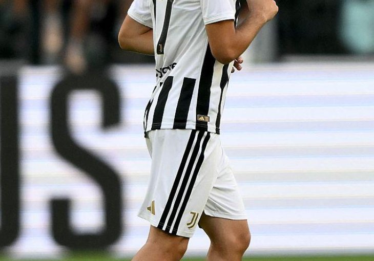 Juventus objavama o Alajbegoviću zbunio navijače: „Kerime, je li ti ovo bilo u ugovoru?“