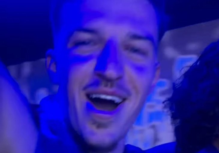 Leeds objavio video, a navijači iznenađeni kada su čuli šta Muharemović pjeva: 