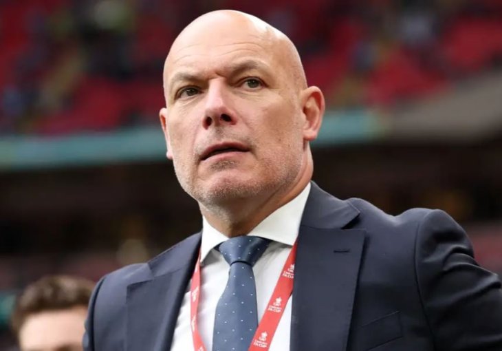 Howard Webb lično će se oglasiti povodom velike VAR kontroverze u manchesterskom derbiju