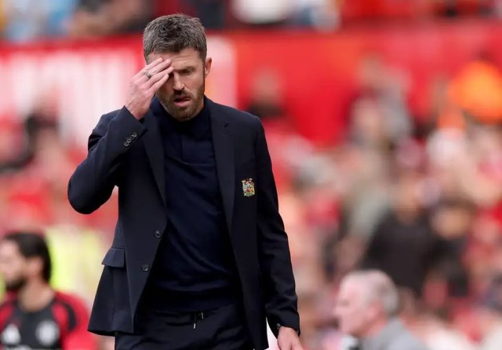 Carrick pod pritiskom: Bivši igrač Uniteda predviđa njegov odlazak prije januara
