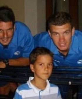Uz Džeku i Spahića stajao je kao osmogodišnjak: Danas ta fotografija ima posebno značenje