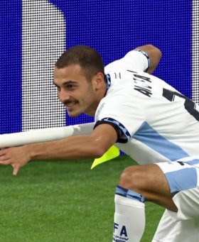 SKANDAL U LIGI NACIJA: Izraelac postigao gol, pa dobio crveni zbog poteza koji je šokirao sve (VIDEO)