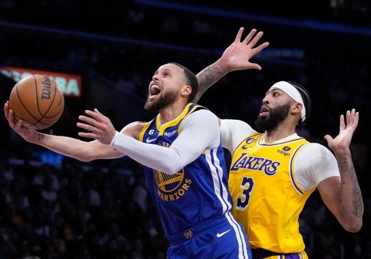 Stef Kari potpisao novi ugovor: Obario NBA rekord, a odrekao se 20 miliona dolara