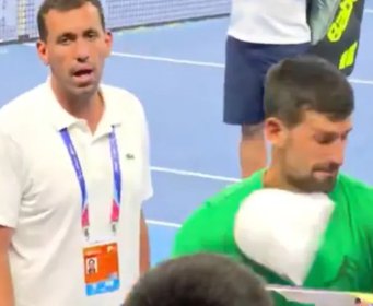 Novak Đoković pogođen u glavu u Kini dok je dijelio autograme!