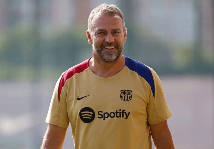 Hansi Flick pomeo konkurenciju: Barcelona slavi veliko priznanje svog trenera