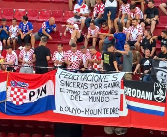 Španski sportski list Marca snimio transparent hrvatskih navijača: Pogledajte šta piše