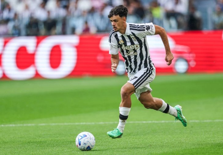 Tek je stigao u Juventus, a već stiže novi velikan: Chelsea ponovo želi Alajbegovića