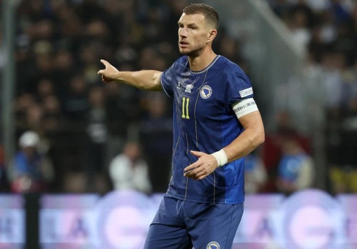 Edin Džeko završio reprezentativnu karijeru: Na noge ustalo cijelo Bilino polje