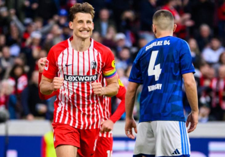 Freiburg s igračem manje savladao Schalke i preuzeo vrh Bundeslige