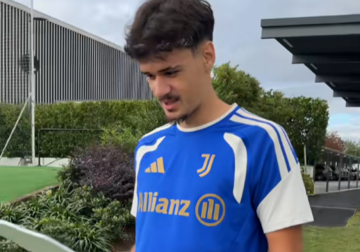 Alajbegoviću uručena nova EA FC 27 kartica: Pogledajte njegovu reakciju