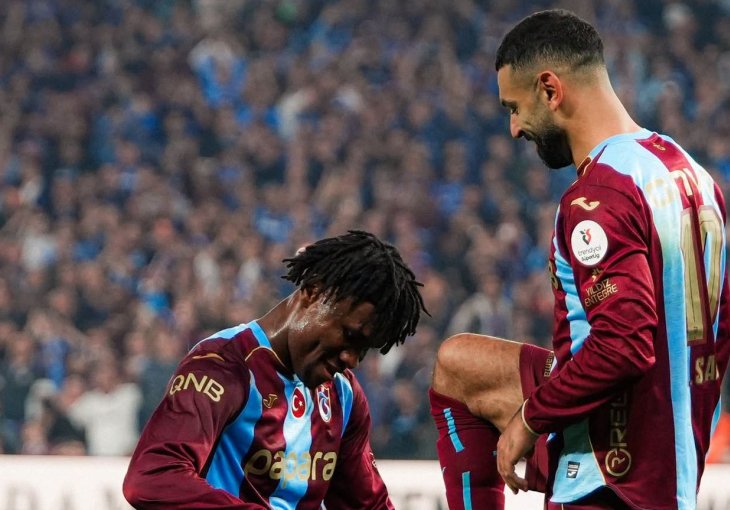 Dušan Vlahović tragičar derbija, Salah kaznio promašaje i odveo Trabzonspor do pobjede