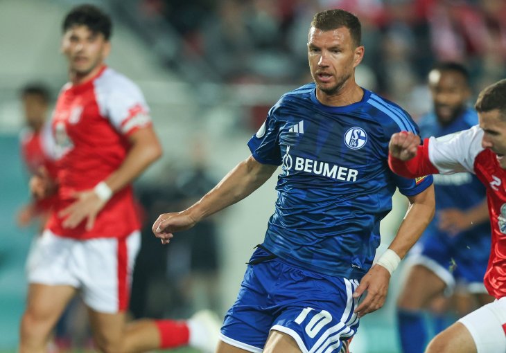 Bild o Džeki: Postoji opasnost da njegov spomenik bude srušen i da status legende pretrpi ozbiljne udarce