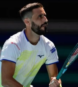 Tenis
