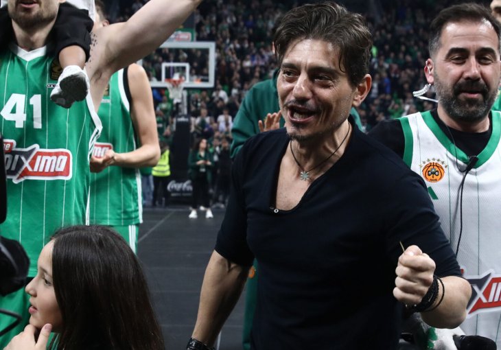 Janakopulos se ruga uhapšenim: Poslije srednjeg prsta, AI ilustracija iza rešetaka