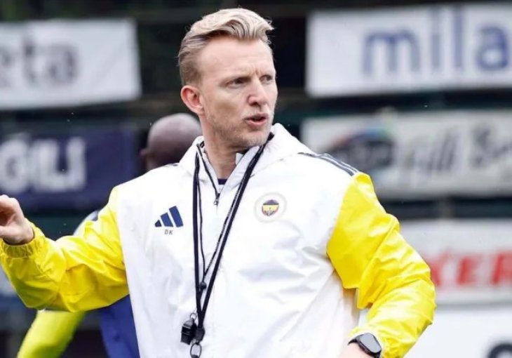 Fenerbahče prelomio: Poznato do kada Kuyt ostaje trener, čeka ga i veliki okršaj!